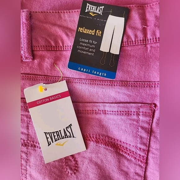 Everlast Faded Glory Women's Relaxed Fit Capri Length Pink Jeans, Size 14, NWT - Picture 3 of 8